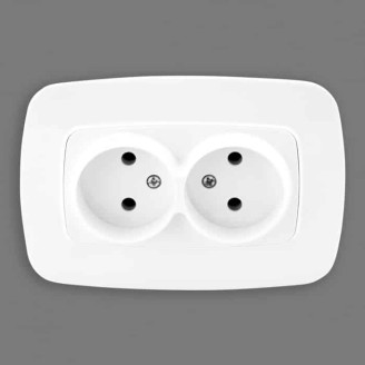 Розетка встроенная 2-а. 16А 250V белая /10/200 ELA