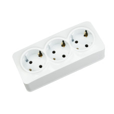 Розетка накладна 3-а. з зазем.16А 250V IP20 біла/8/80 POWER MAX-3E