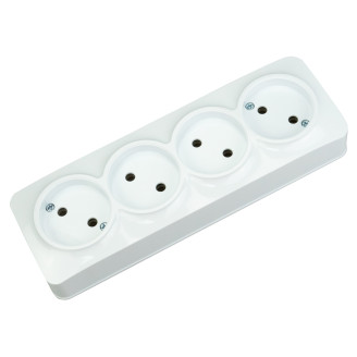 Розетка накладная 4-а. с заземлением 16А 250V IP20 белая/6/60 POWER MAX-4E